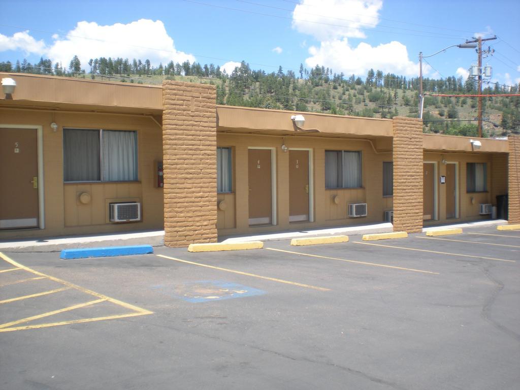 Snow Peak Inn Флагстаф Екстериор снимка